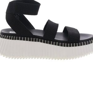Steve Madden Black and White Shelle Platform Sandals 6